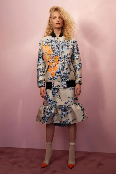 Look 25